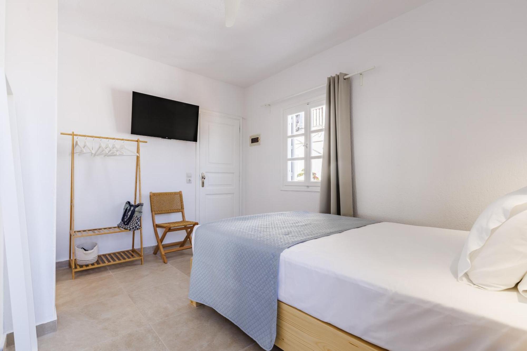 The Botanist Guesthouse Скопелос Екстериор снимка